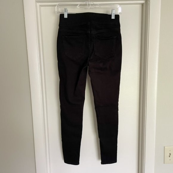 Old Navy Mid-Rise Built-In Sculpt Never-Fade Rockstar Jeggings;  0 Petite - Picture 1 of 10